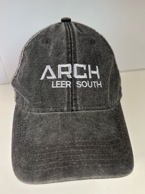 ARCH Leer South Embroidered Gray Baseball Cap trucker Hat